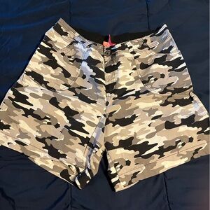 Mix & Co. Camo shorts